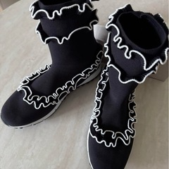新品同様◎JIMMY CHOO ジミーチュウ フリルソックスブーツの画像