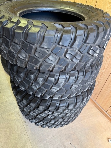 BFGoodrich グッドリッチ　KM3 225/75-16