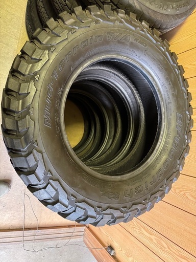 BFGoodrich グッドリッチ　KM3 225/75-16