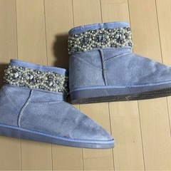 
パールビジュームートンブーツ　ブルー