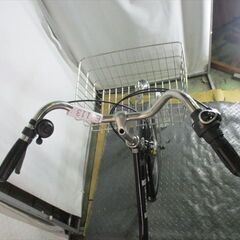 E113　★整備済み　中古　3人乗り対応子乗せ自転車　★【20インチ　黒　後ろ乗せ付】の画像