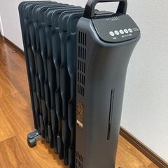 アイリスオーヤマ　ウェーブ型オイルヒーター　KIWHD-1210M-B