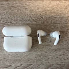 【故障有り使用可能】Air Pods 第二世代の画像