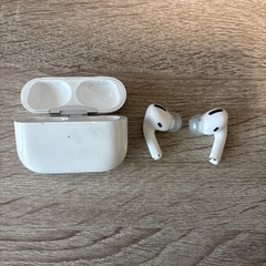 【故障有り使用可能】Air Pods 第二世代の画像