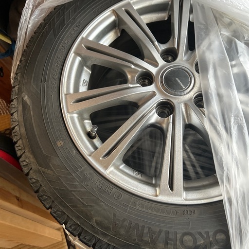 スタッドレスタイヤ