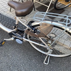 7931 Panasonic パナソニック 電動アシスト自転車 シティ車 ビビ L G212G51462 シルバー タイヤサイズ 26 バッテリー  防犯登録可能の画像