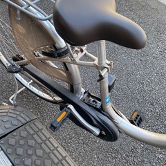 7931 Panasonic パナソニック 電動アシスト自転車 シティ車 ビビ L G212G51462 シルバー タイヤサイズ 26 バッテリー  防犯登録可能の画像