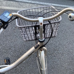 7931 Panasonic パナソニック 電動アシスト自転車 シティ車 ビビ L G212G51462 シルバー タイヤサイズ 26 バッテリー  防犯登録可能の画像