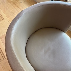 回転椅子の画像