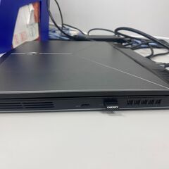 Alienware 13 R3 ゲーミングノートPCの画像