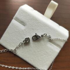 【SWAROVSKI】花型ネックレスの画像
