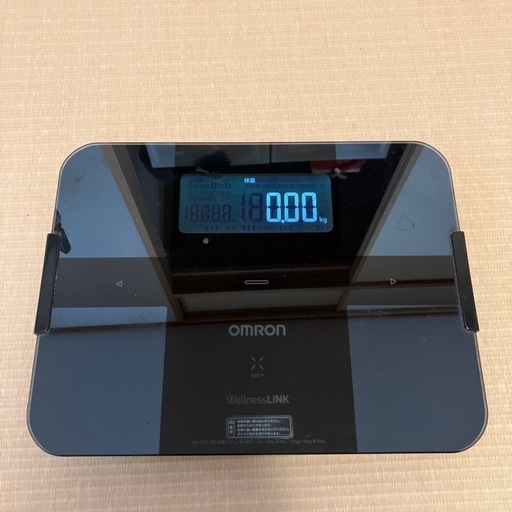 オムロン　体重計　HBF-252F