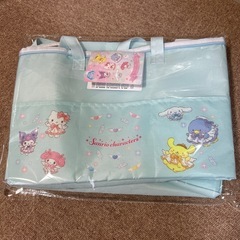 （新品未使用）サンリオキャラクターズ　ひんやりカゴバッグ