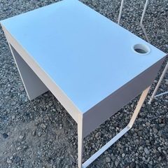 IKEA 勉強机の画像
