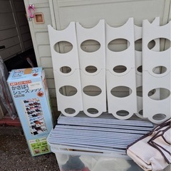 かさばらないシューズラック