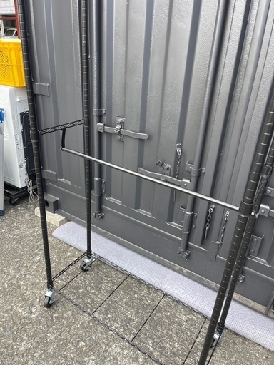 Amazonベーシック ハンガーラック 2段 洋服ラック 耐荷重181kg 頑丈 キャスター付き 棚付き 耐荷重181kg, 幅91.4 x 奥行35.6 x 高さ182.9 cm, ブラック