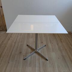 カフェテーブル　ピアノ塗装　ホワイトの画像
