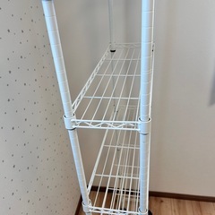 商談中。隙間収納スチールラックの画像