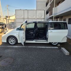 アイシス　プラタナリミテッド　H22後期　車検7/7　走行86000ｋ　両側パワースライド　純正ＨＤＤナビ＆フルセグTV　カラーバックカメラ　ＥＴＣ　純正エアロ＆16ＡＷ　キセノン＆フォグ　7人乗りの画像