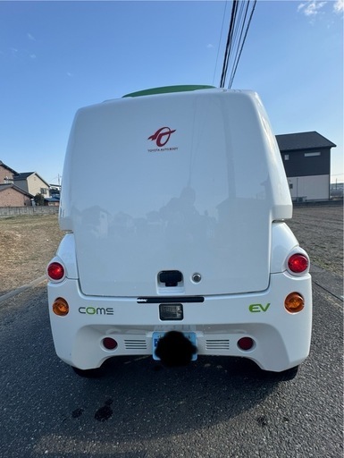 トヨタ　コムス　EV電気自動車です。