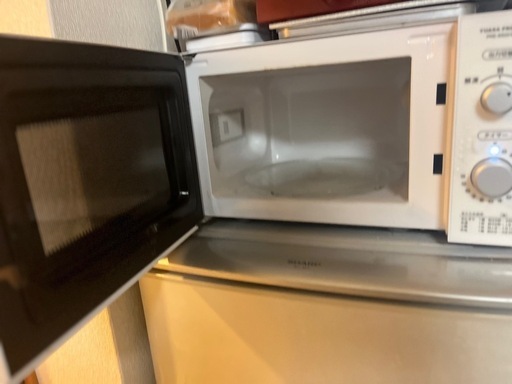 ホワイトの電子レンジ（中古・良好な状態・強力）