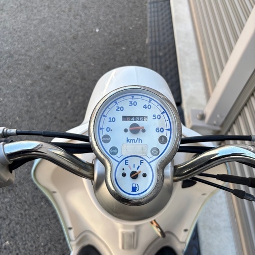 3199.カウル8点新品低走行ビーノFI バッテリー、シート