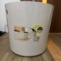 【差し上げます】アイリスオーヤマ 猫 トイレ 上から猫トイレ 砂が飛び散りにくい レギュラー アイボリーの画像