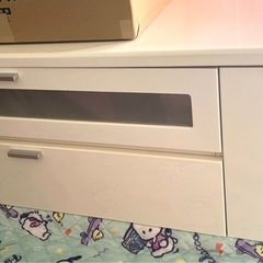 白いテレビ台