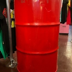 ドラム缶(赤)
