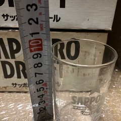 レトロなビアーグラスの画像