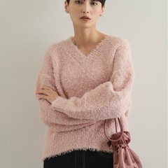 Vネックローゲージニットの画像