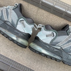 NIKE AIR MAX 270 BOWFINの画像