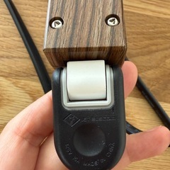 【取引中】エレコム 電源タップ 雷ガード 6個口 木目調 2m ECT-0202Wの画像