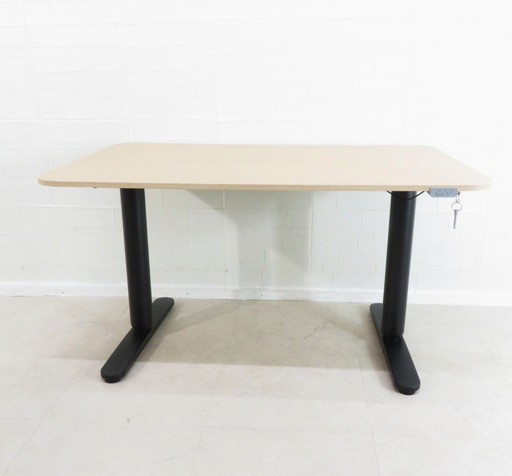 【安価ご提供】電動昇降デスク・BEKANT ベカント