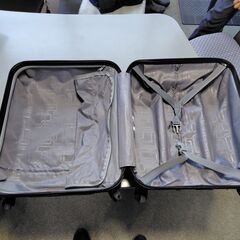 ★AMERICAN TOURISTER アメリカンツーリスター スーツケース キャリーケース カーボン調★難あり★の画像