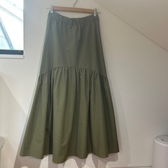 【新品未使用】ロングスカート　M〜Ｌ