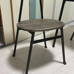 ダイニングテーブル、チェア4脚の画像