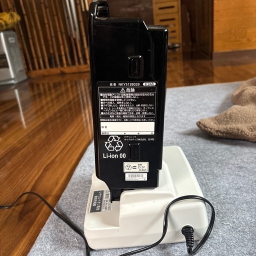 Panasonic NKJ061 バッテリー充電器　パナソニック Amazon.co.jp: Panasonic(パナソニック) 急速充電器・リチウムイオン