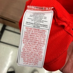 HA2502-187 配送不可 Nike ジップポロシャツ レッド サイズ:M 毛玉汚れ有りの画像