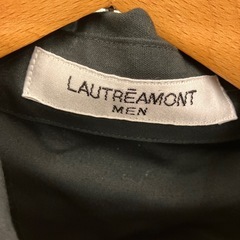 HA2502-189 配送不可 LAUTREAMONT MEN シャツ 比翼 ペンキ ハトメ ブラック フリーサイズ 毛玉有りの画像
