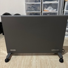 デロンギ　コンベクタヒーター