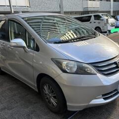 ホンダ フリード Gの画像