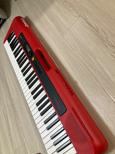 売却済み！電子キーボード　cts 200 新品　多機能　軽量