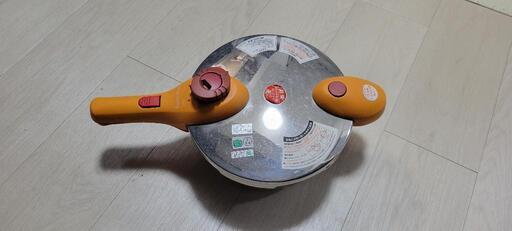 タカトシ　圧力鍋　3L　MAGIC COOKING