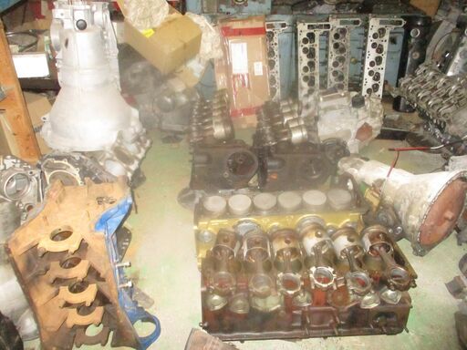 Mベンツ113SLエンンジン制作価値あるMB純正に拘る