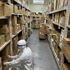 未経験歓迎/食材・部材の在庫管理/東証プライム上場のグループ企業/月平均残業時間20時間以内/マイカー通勤可の画像