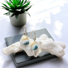 夜光貝 雫 ピアス ハンドメイド