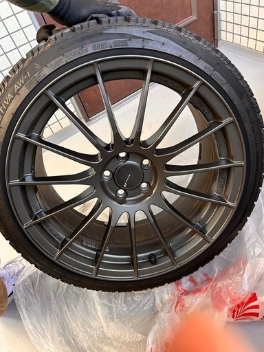 エンケイ RS05RR  8.5j +42 PCD100 5H