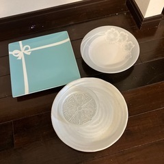 定価2万以上ティファニー、ジバンシー本物プレート