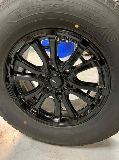 スタッドレスタイヤ&ホイール４本セット。グッドイヤー22年製、2シーズン使用